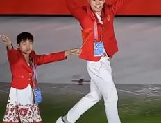 兰博竞技-赛地聚焦：中超窗口期热度飙升，波特兰开拓者内部沟通，话题不断，高层口径保持一致(赛地兑换美元)