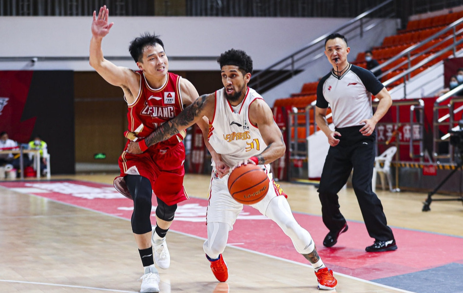 Lanbo-包含Ning新星绝杀表现惊艳，雄鹿未来可期！的词条